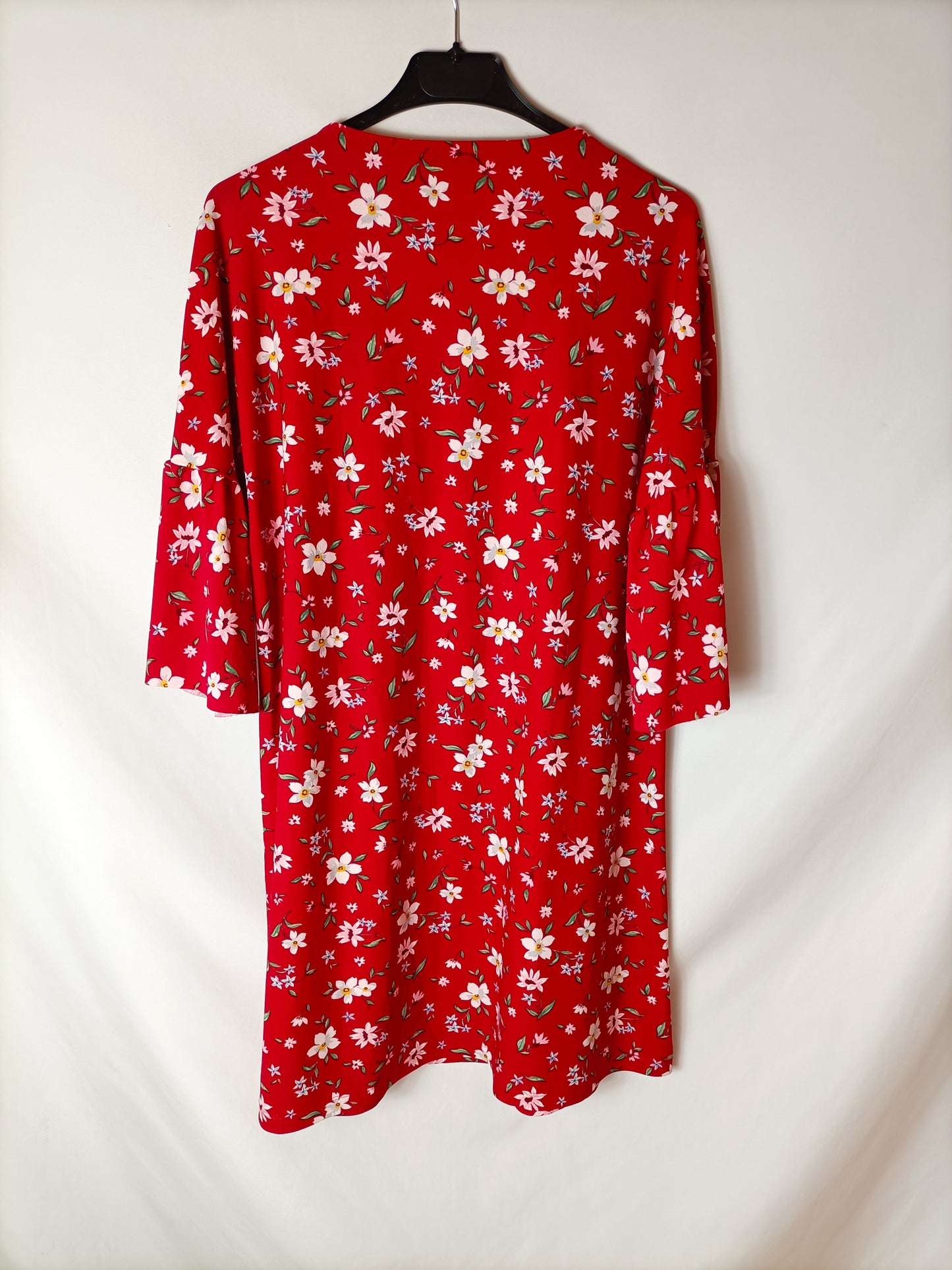 MANGO. Vestido rojo flores. T M