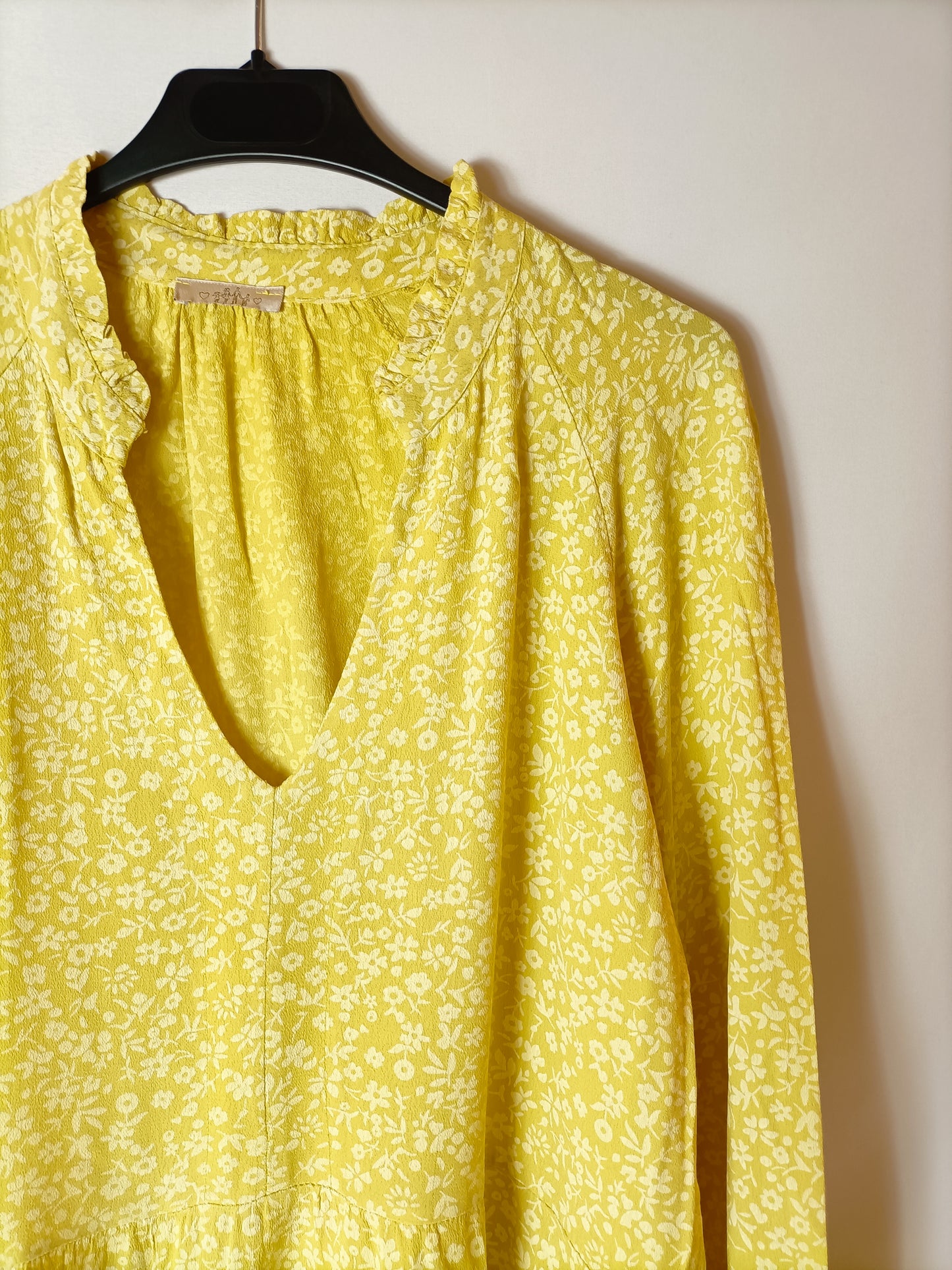 OTHER. Printed yellow dress. TM