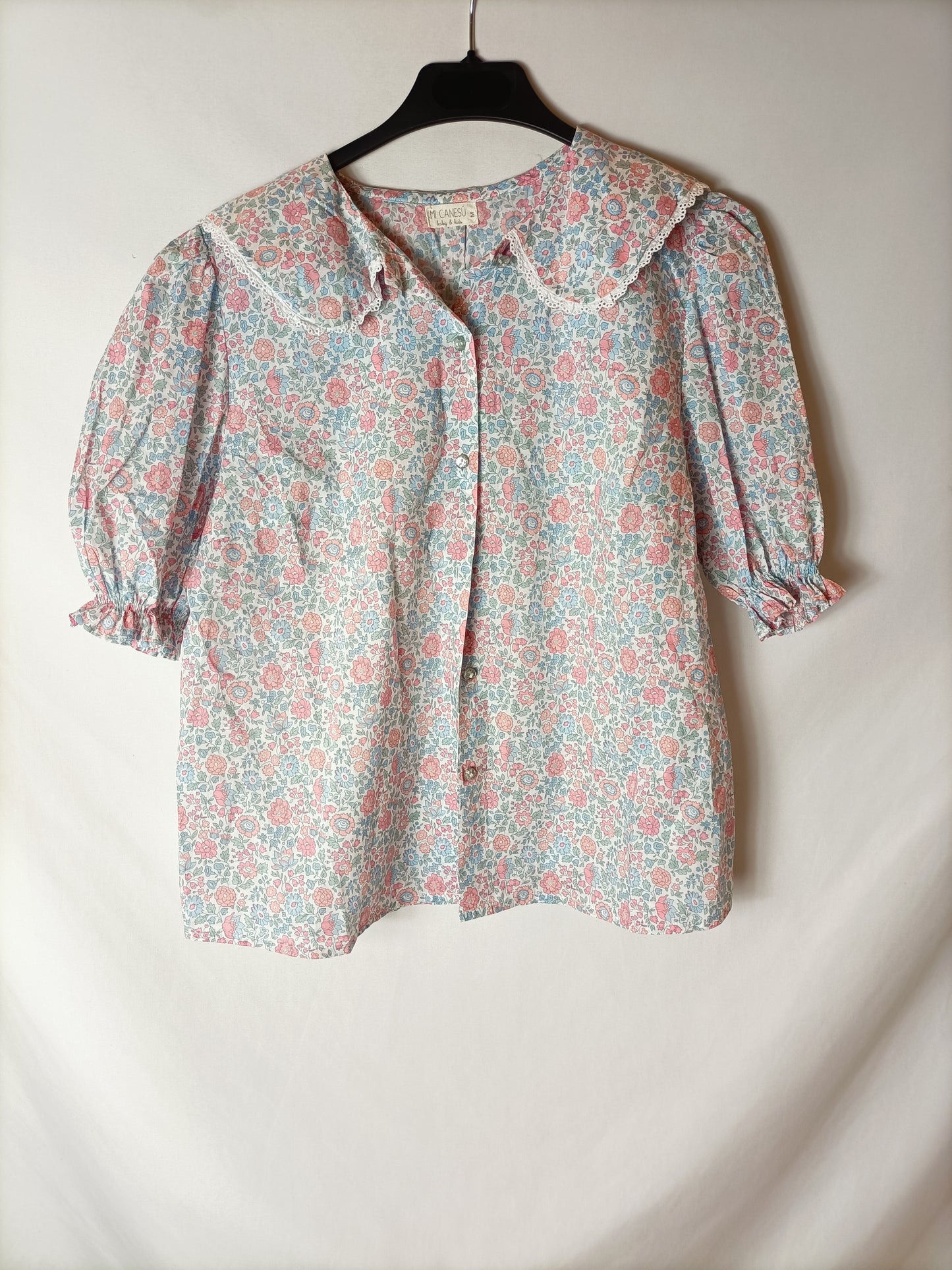 MY YOKE. Short-sleeved floral blouse. TM