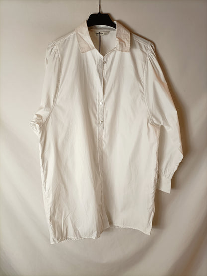 STRADIVARIUS. Ts white dress/shirt