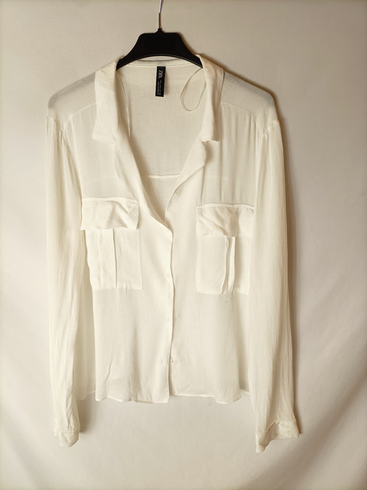 ZARA. Blusa blanca fluida T.l
