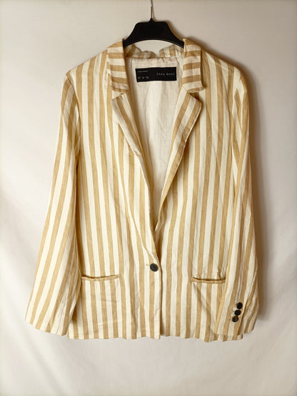 ZARA. Blazer beige y blanca T.m