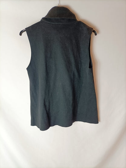 ZARA. Top punto negro T.m