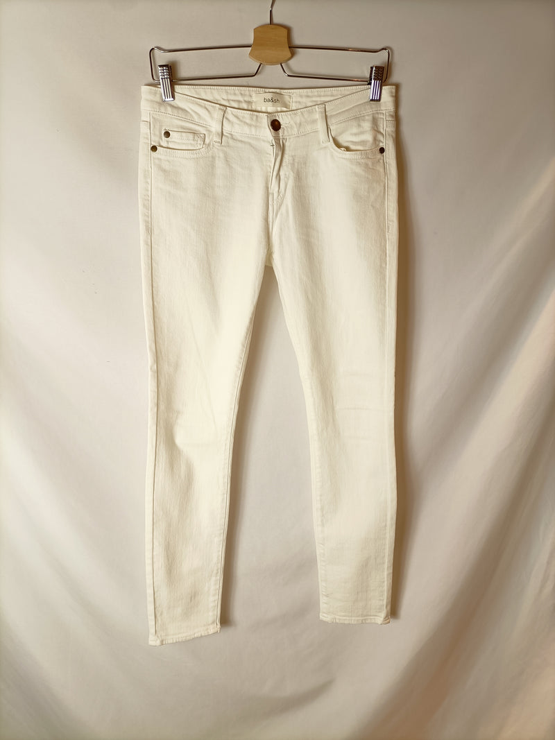 BA&SH. Pantalones pitillo blancos. T 38