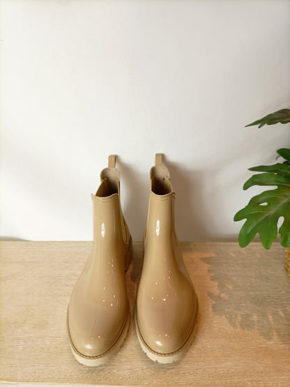 IGOR. Botines de agua beige. T 39