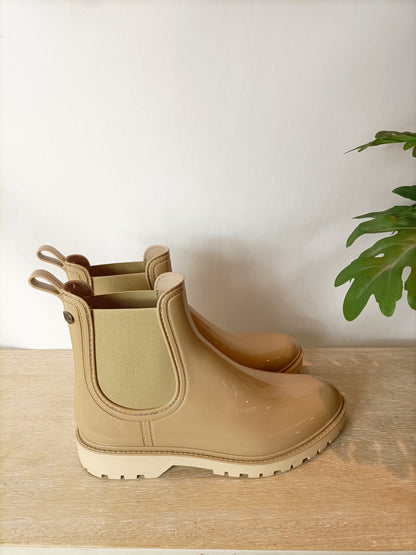 IGOR. Botines de agua beige. T 39