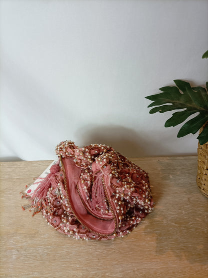 ZARA. Bolso rosa perlas