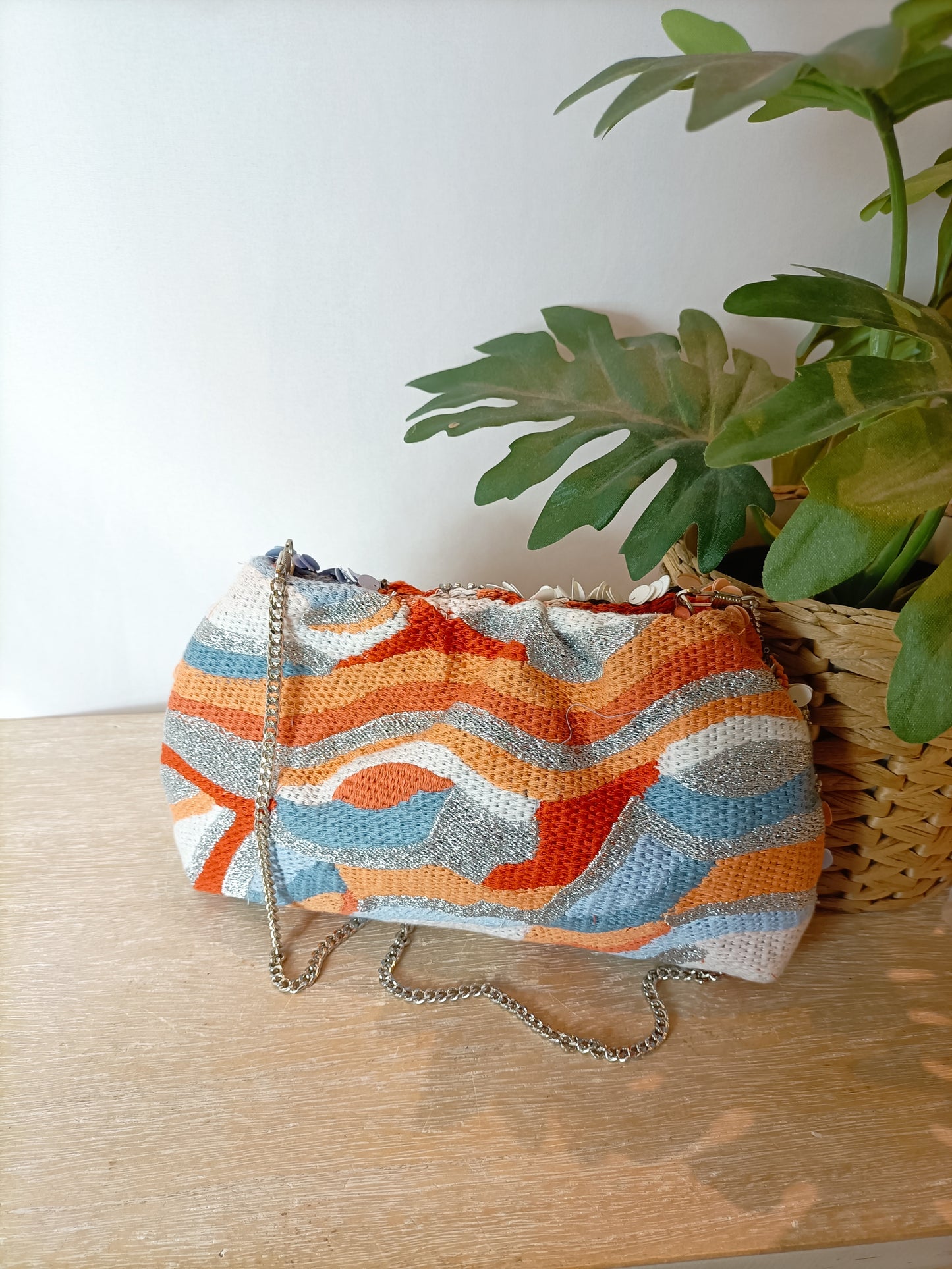 PARFOIS. Bolso hilos lentejuelas