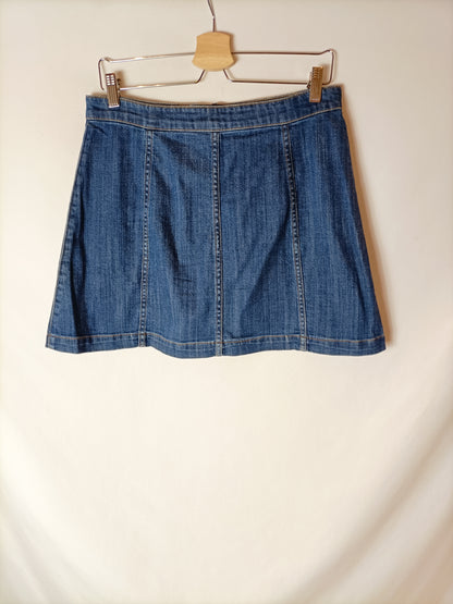 H&M. Falda vaquera cremallera T.40