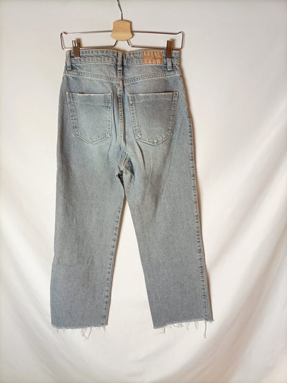 ZARA. Straight-leg grey jeans. Size 36