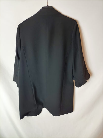 ZARA. Blazer negra básica T.s