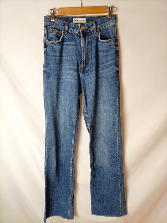 ZARA. Vaqueros azules anchos T.36