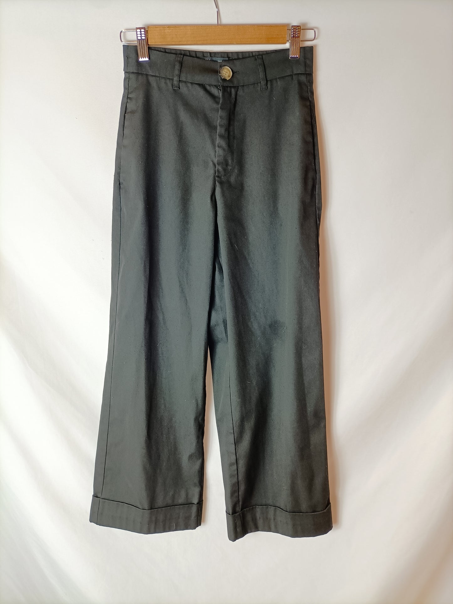 ZARA. Pantalón culotte negro. T XS