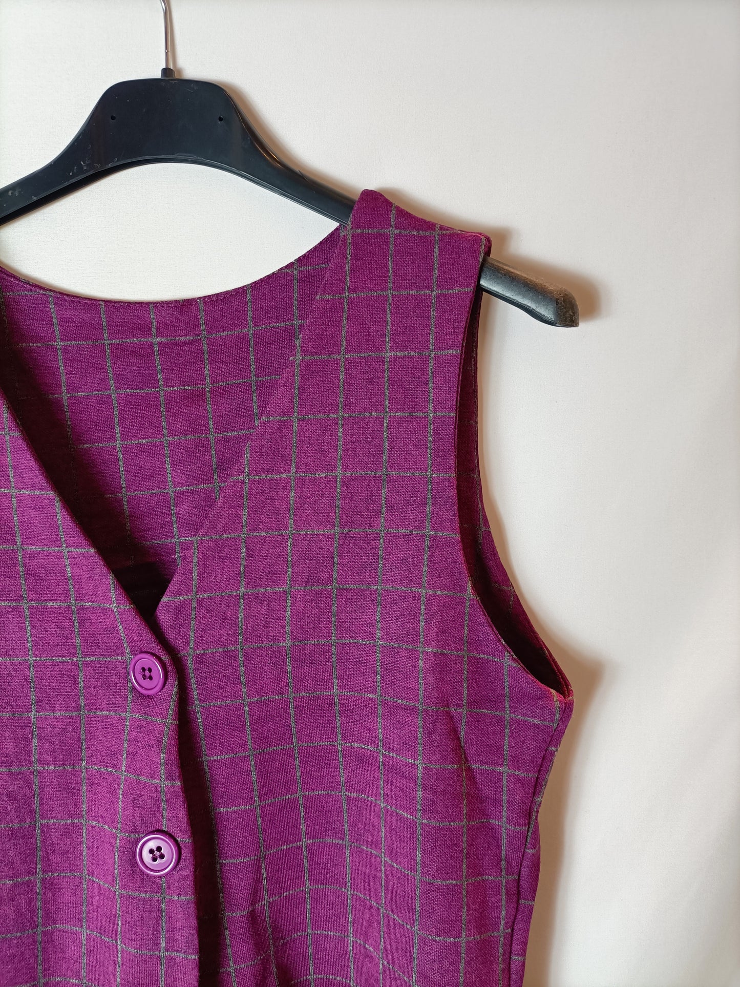 OTRAS. Total look chaleco y pantalón. T S