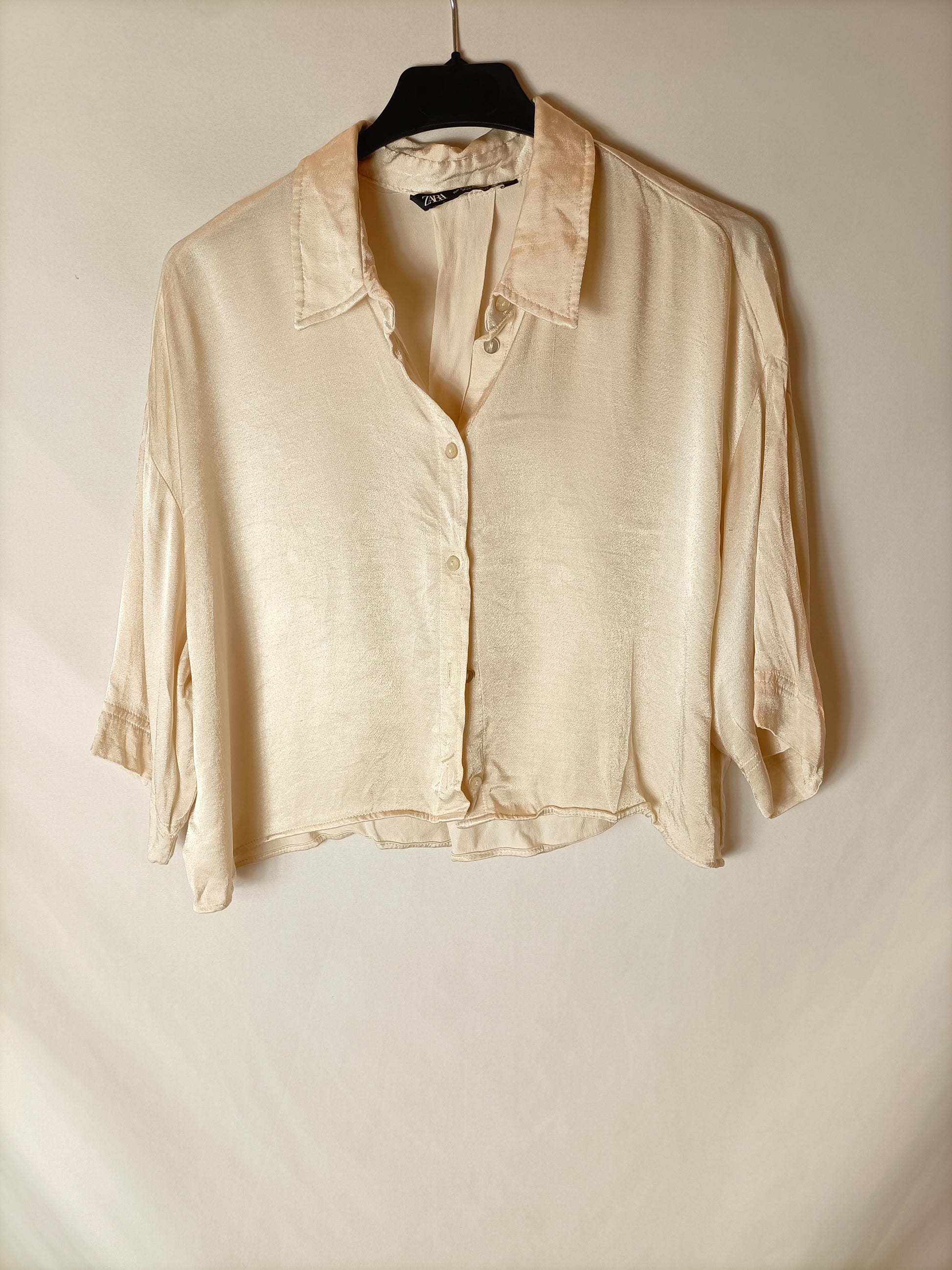 Camisa beige blanca satinada – Hibuy market - Main Image