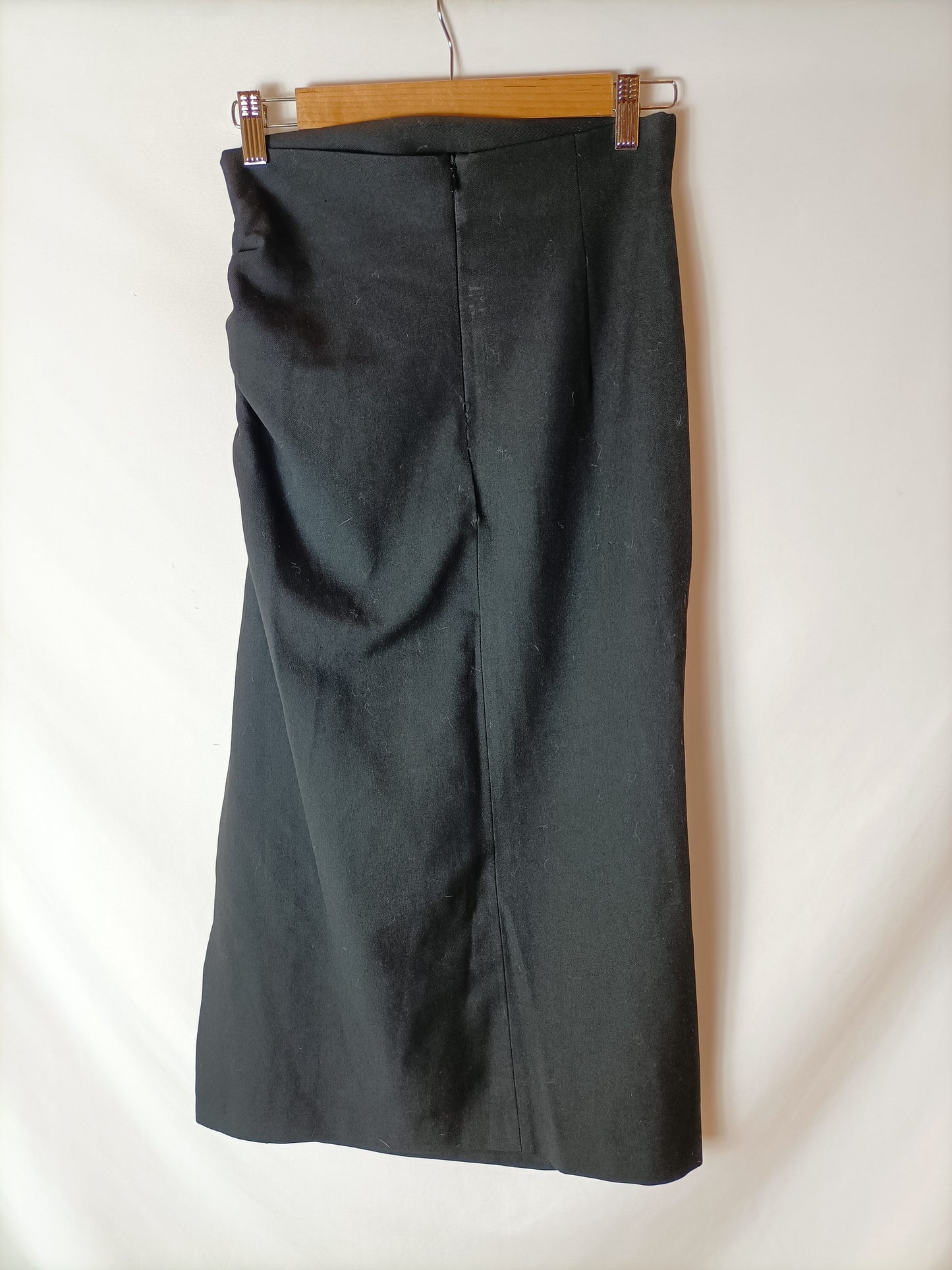 ZARA. Falda tubo negra T.S