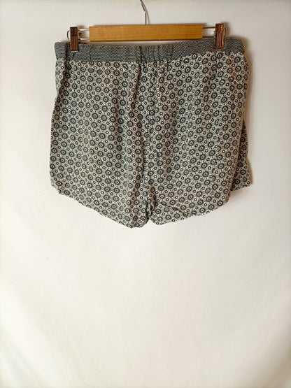 OYSHO. Shorts estampado floral t.L