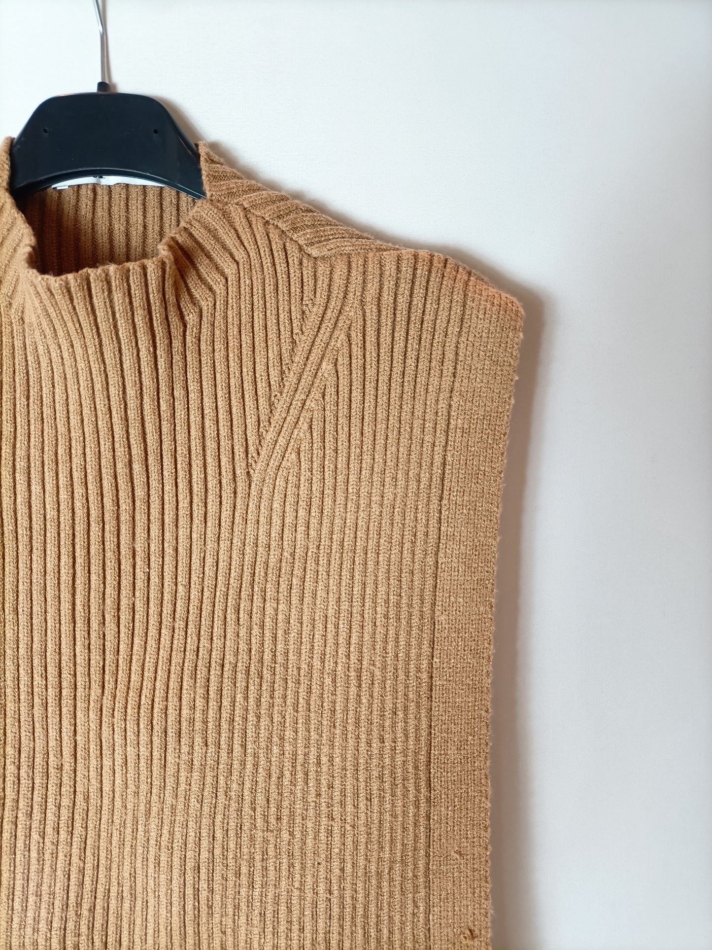 ZARA. Chaleco abierto beige T.s