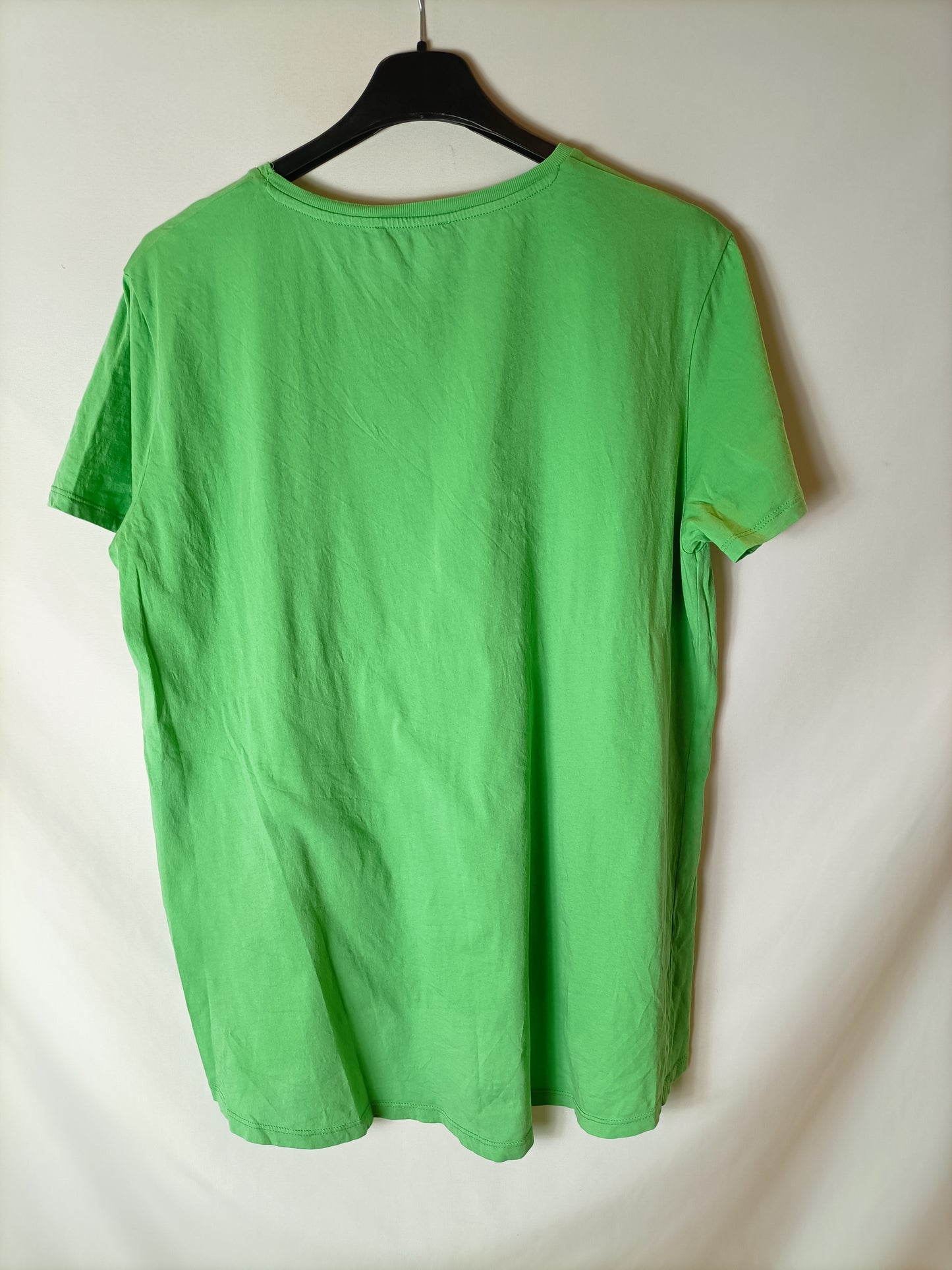 ZARA. camiseta verde básica T.l