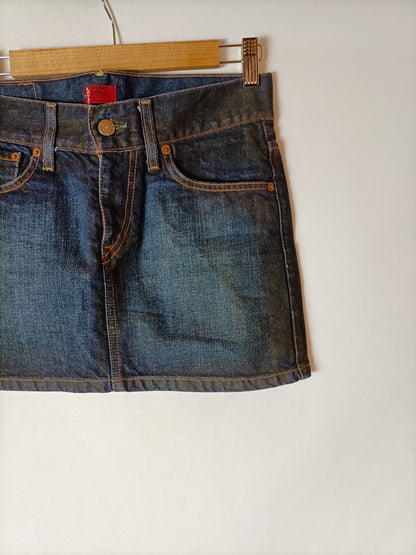 LEVI´S. Falda corta denim efecto desgastado. T XS