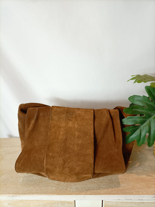 PURIFICACIÓN GARCIA. Bolso piel marrón asa corta (tara)