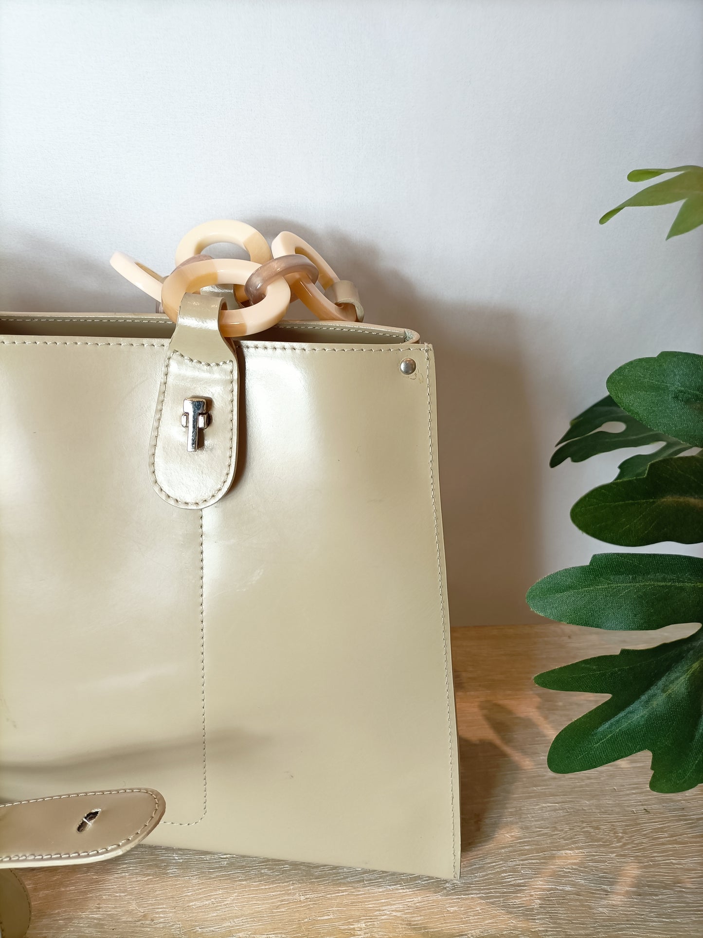 LAMARTHE. Bolso piel beige detalle asas