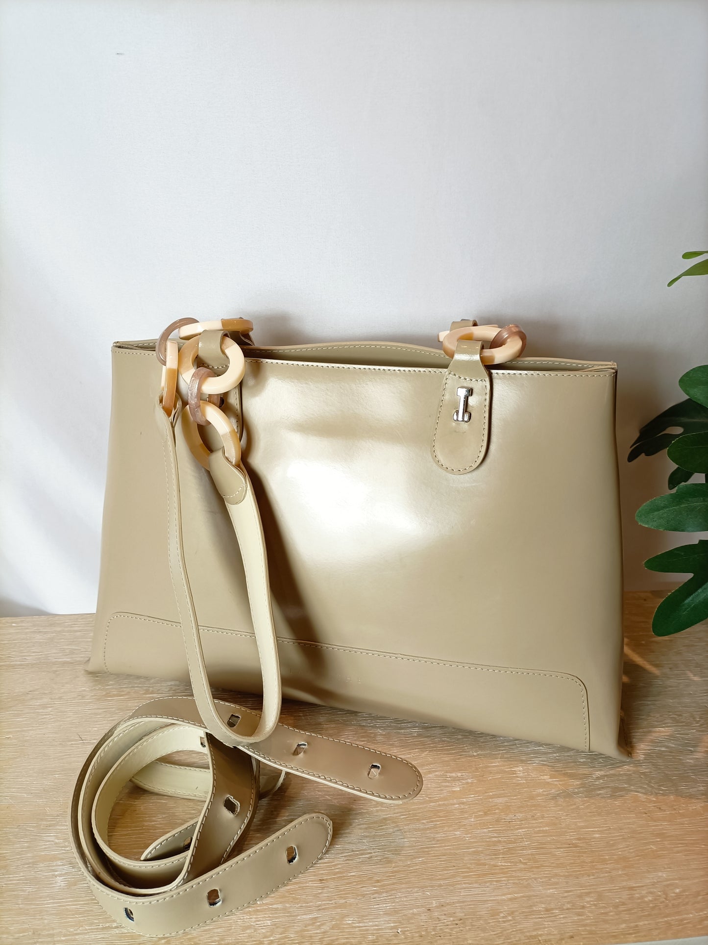 LAMARTHE. Bolso piel beige detalle asas