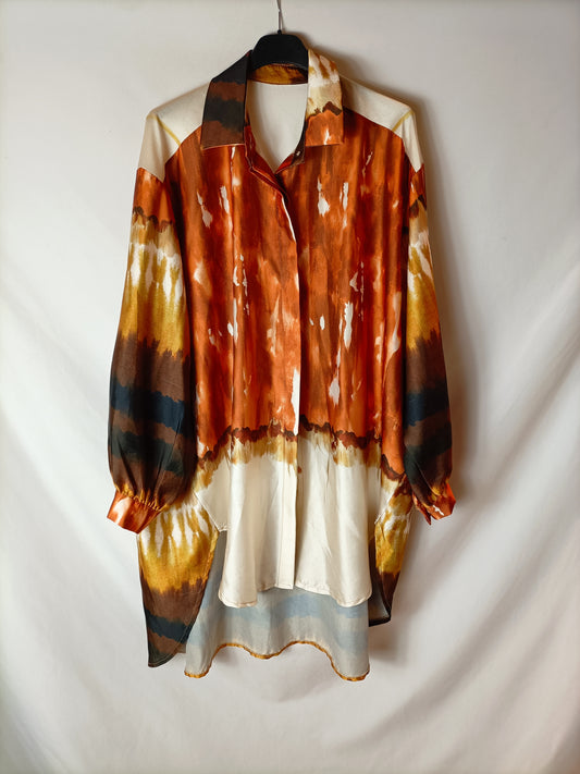 OTRAS. Blusa estampada oversized Tu(l)TARA