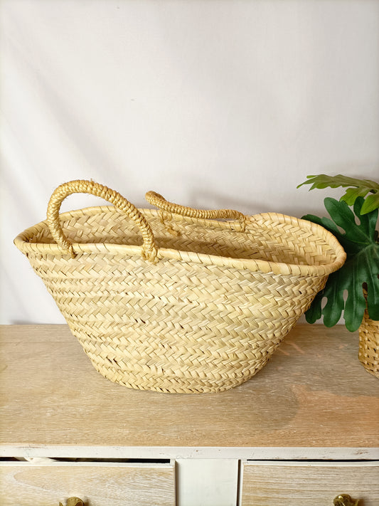 OTRAS. Capazo mediano beige