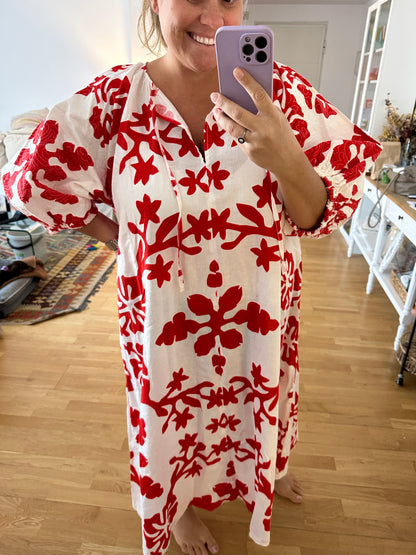 H&amp;M. White floral dress T.xxl