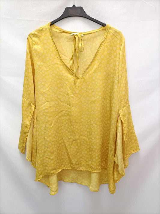 TAKEZO. Blusa amarilla florecitas Tu (m/l)
