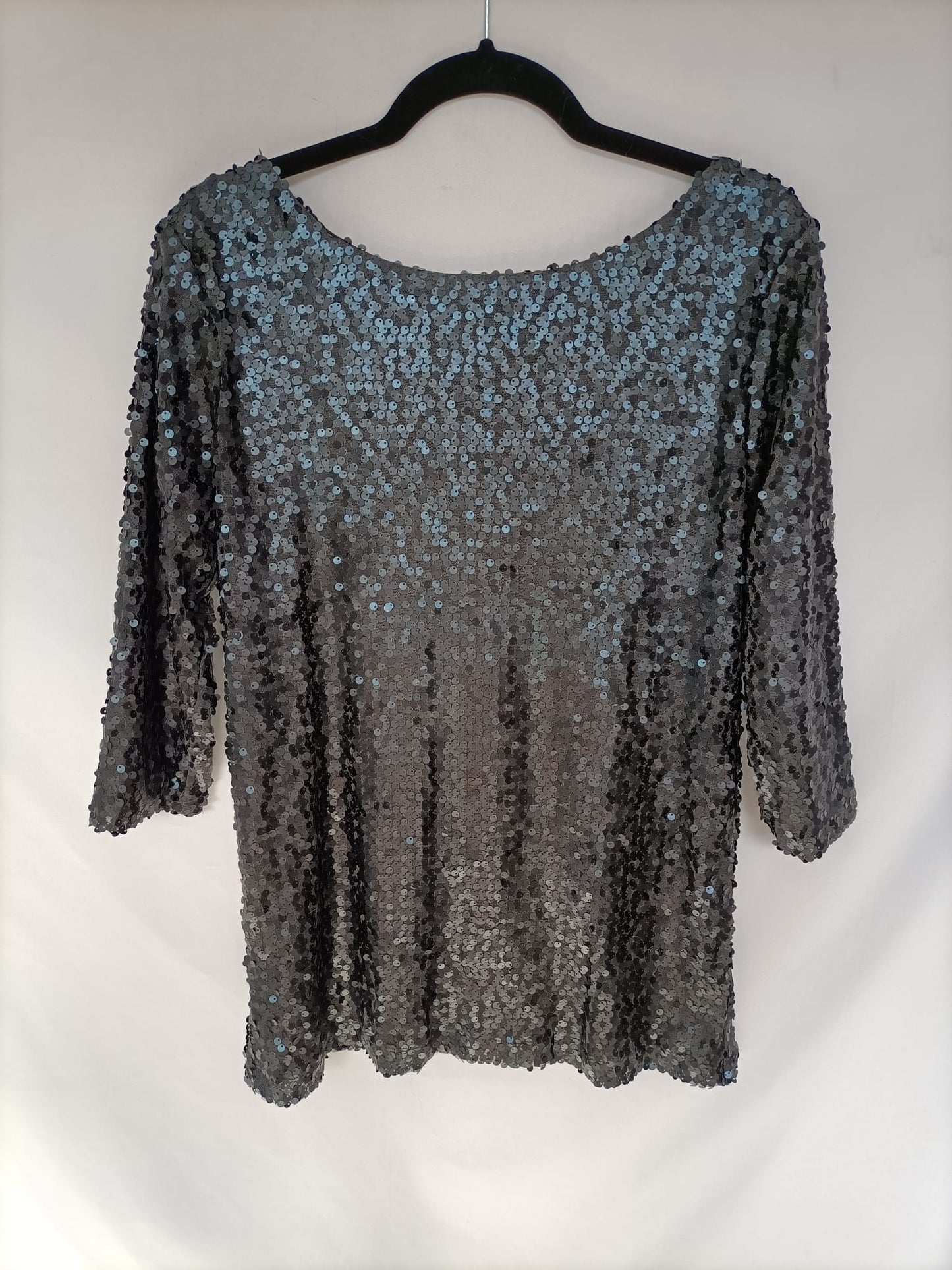 ZARA. Top negro lentejuelas T.m