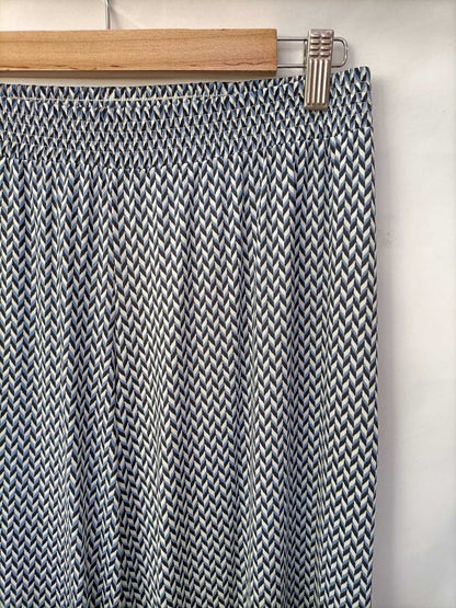 PEOTE. Printed palazzo pants size 4 (m/l)