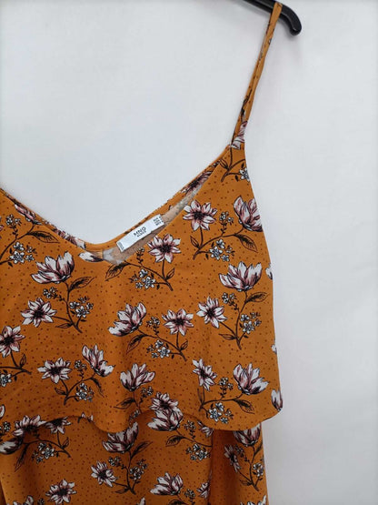 MANGO. Vestido corto mostaza flores T.m