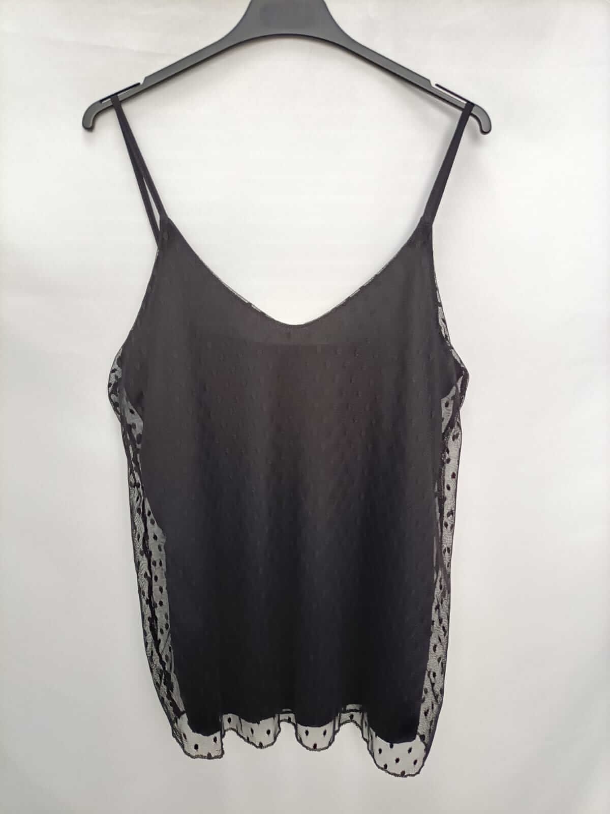 VALENTINE. Black plumeti top size m/l
