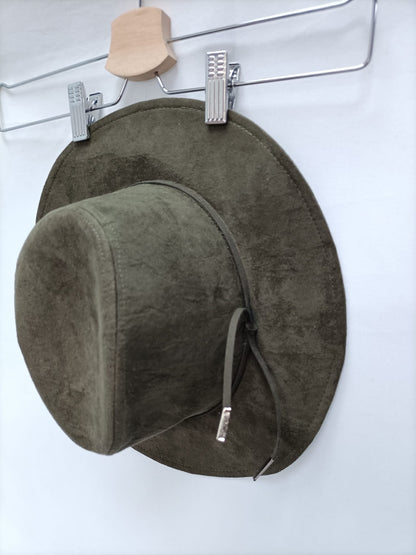 MISAKO.Green hat YOUR