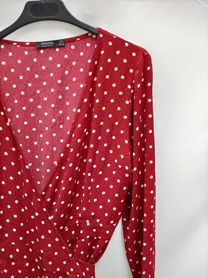 BERSHKA.Vestido corto lunares T.L