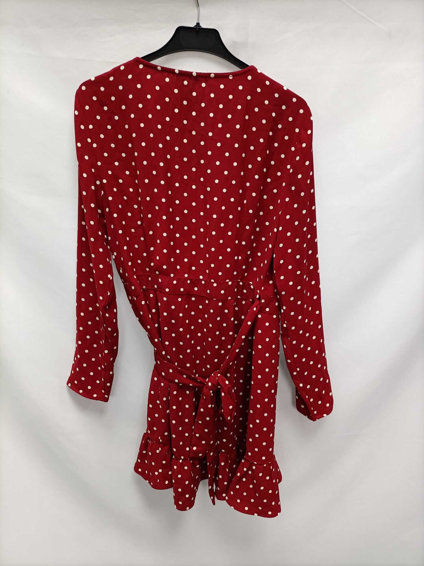 BERSHKA.Vestido corto lunares T.L