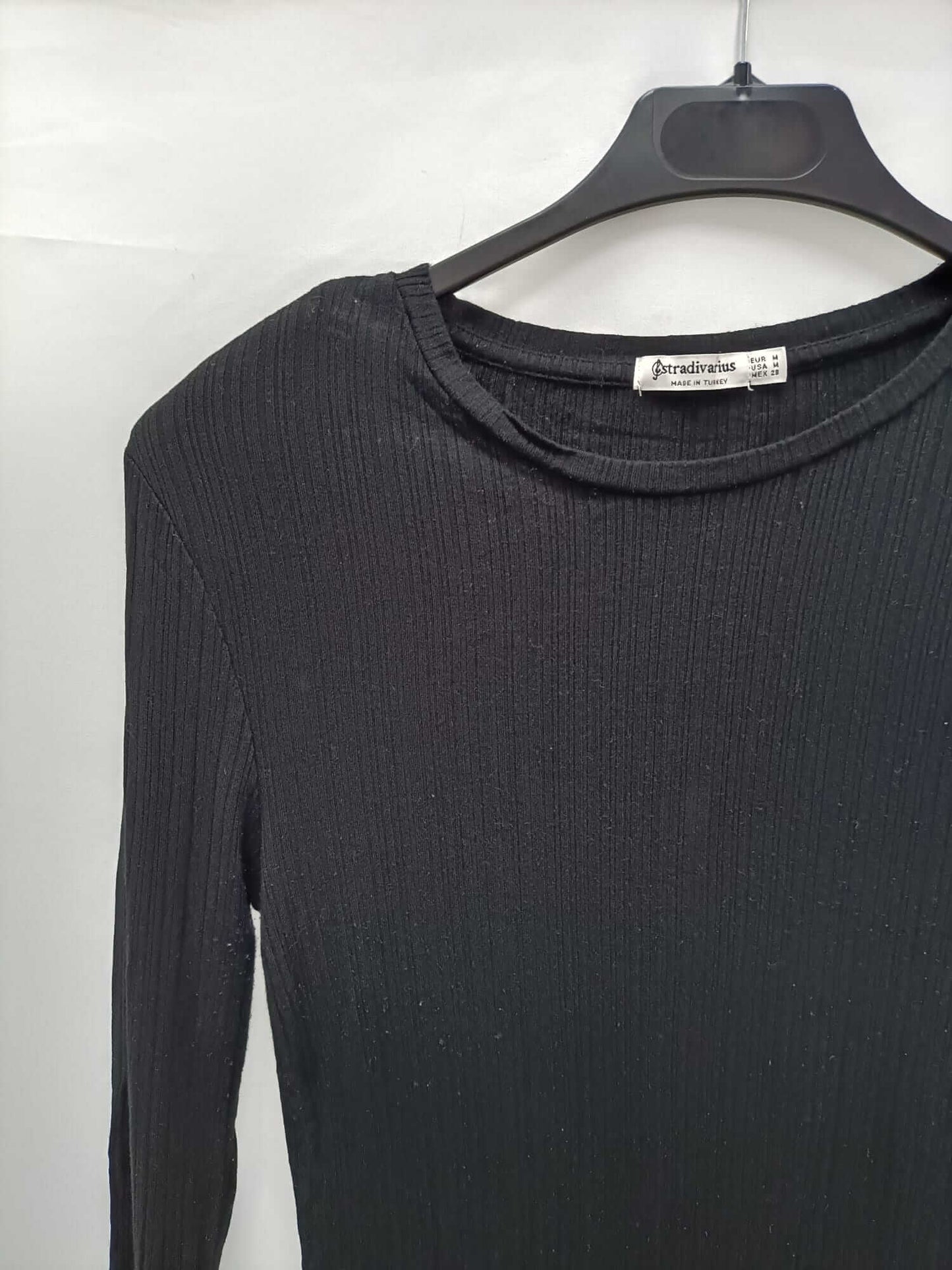 SFERA.Finite black knit jersey Tm