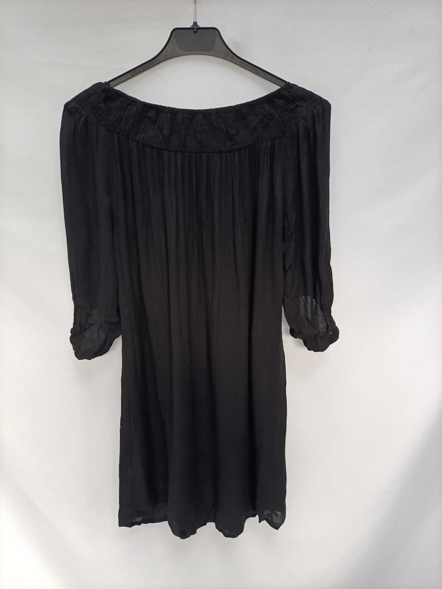 PRIMARK.Vestido negro nido de abeja T.36