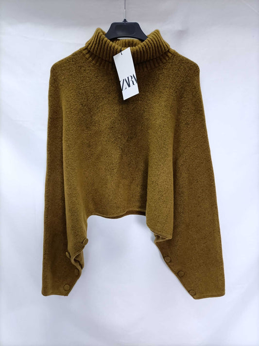 ZARA.Green hunting sweater with Perkins collar Ts