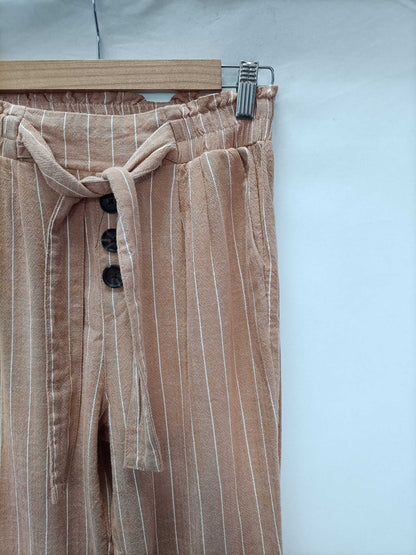 STRADIVARIUS.Pantalones fluidos salmón rayas T.xs