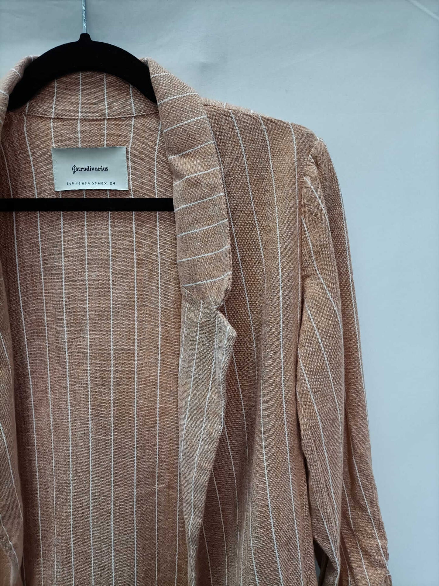 STRADIVARIUS.Blazer salmón rayas T.xs