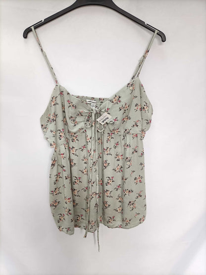 AMERICAN EAGLE.Top verde palo flores T.L