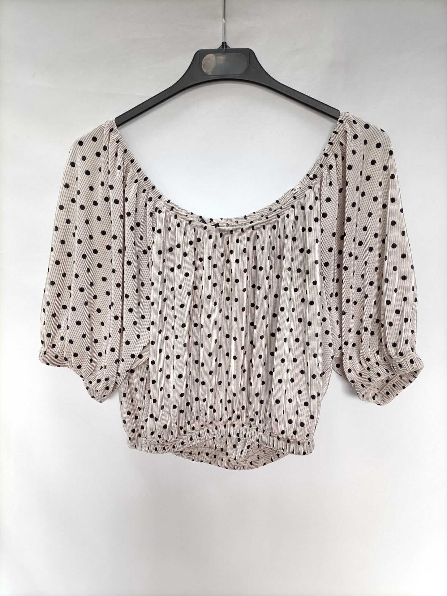 OYSHO.Top beige plisado T.L