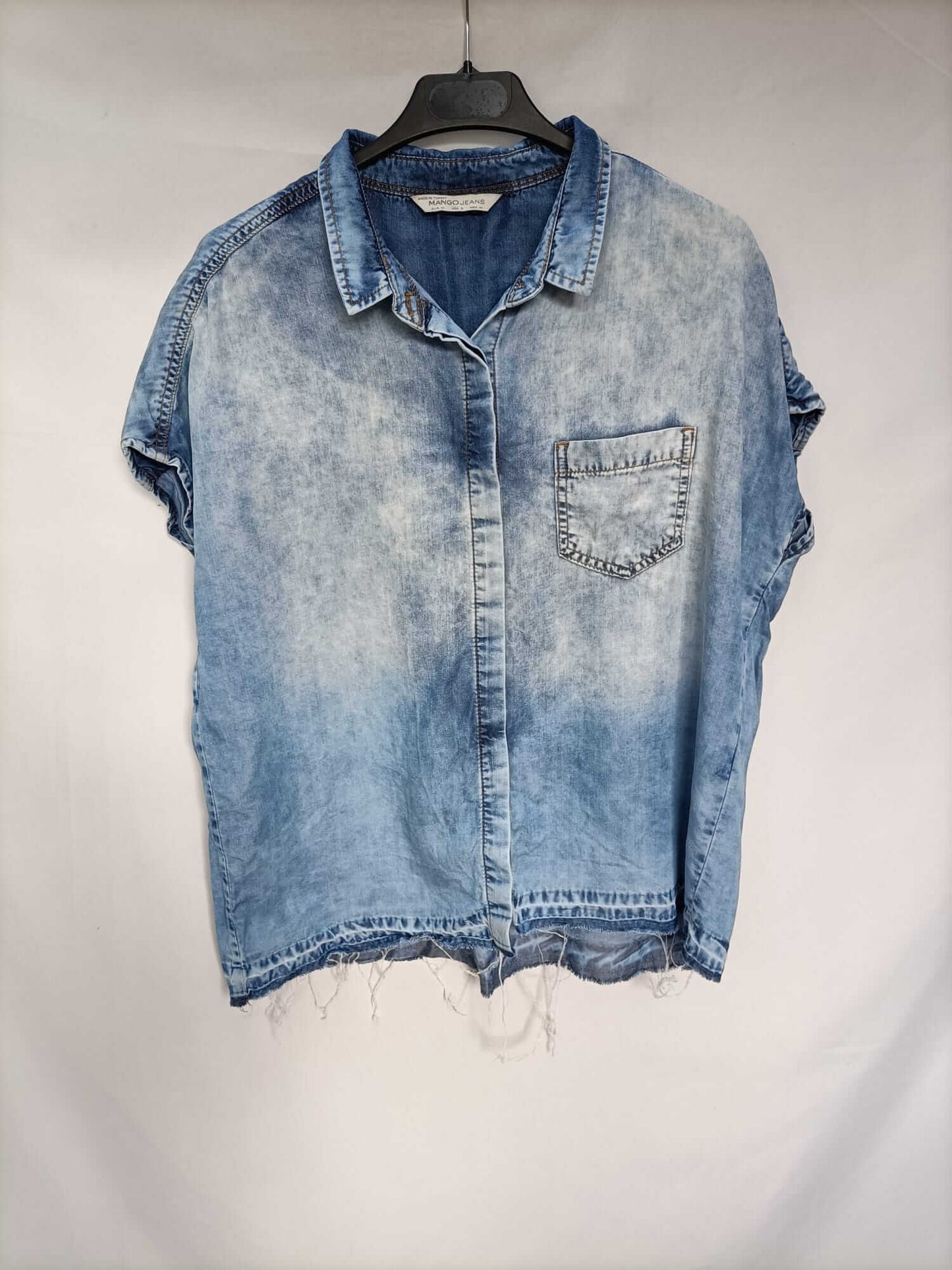 MANGO.Camisa denim sin mangas T.m
