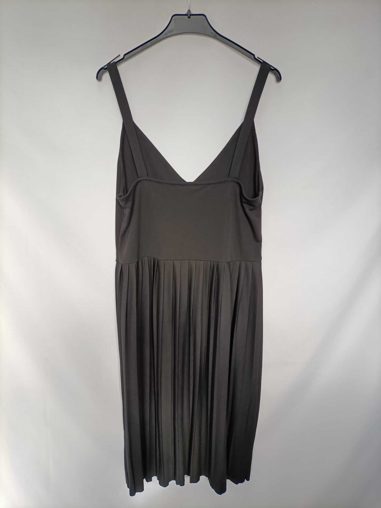 ZARA. Black pleated mid-length dress Tm