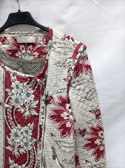 ZARA.Chaqueta fina acolchada T.s
