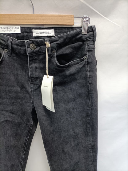 ZARA.Flared denim trousers S.36