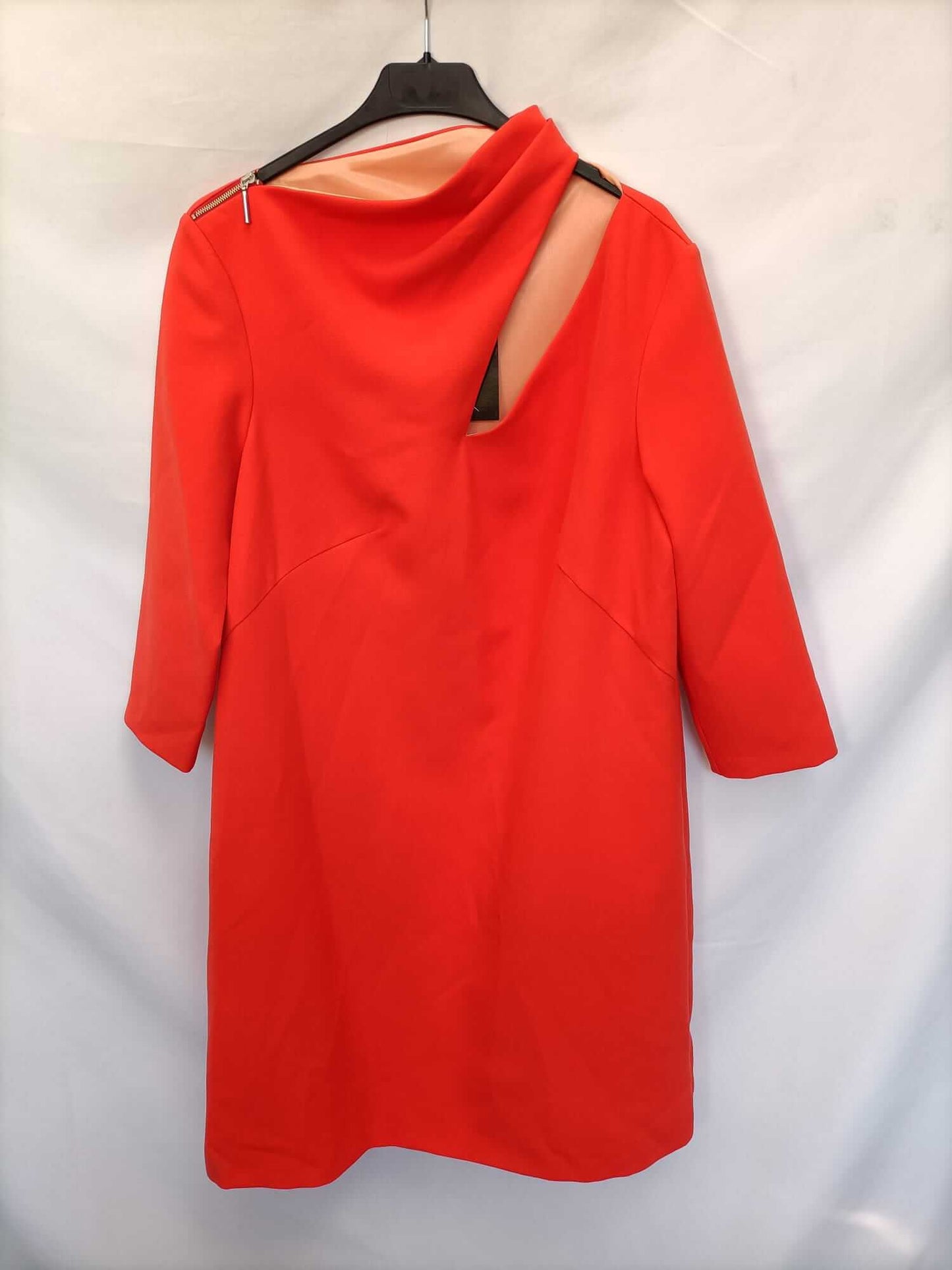 VICTOR CHERKASSKY.Vestido rojo cuello asimétrico T.XXL